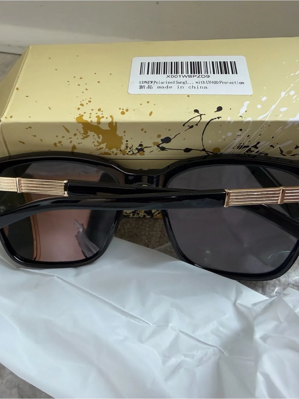 Women's Black Frame Sunglasses with Rose-Green Mirrored Lenses